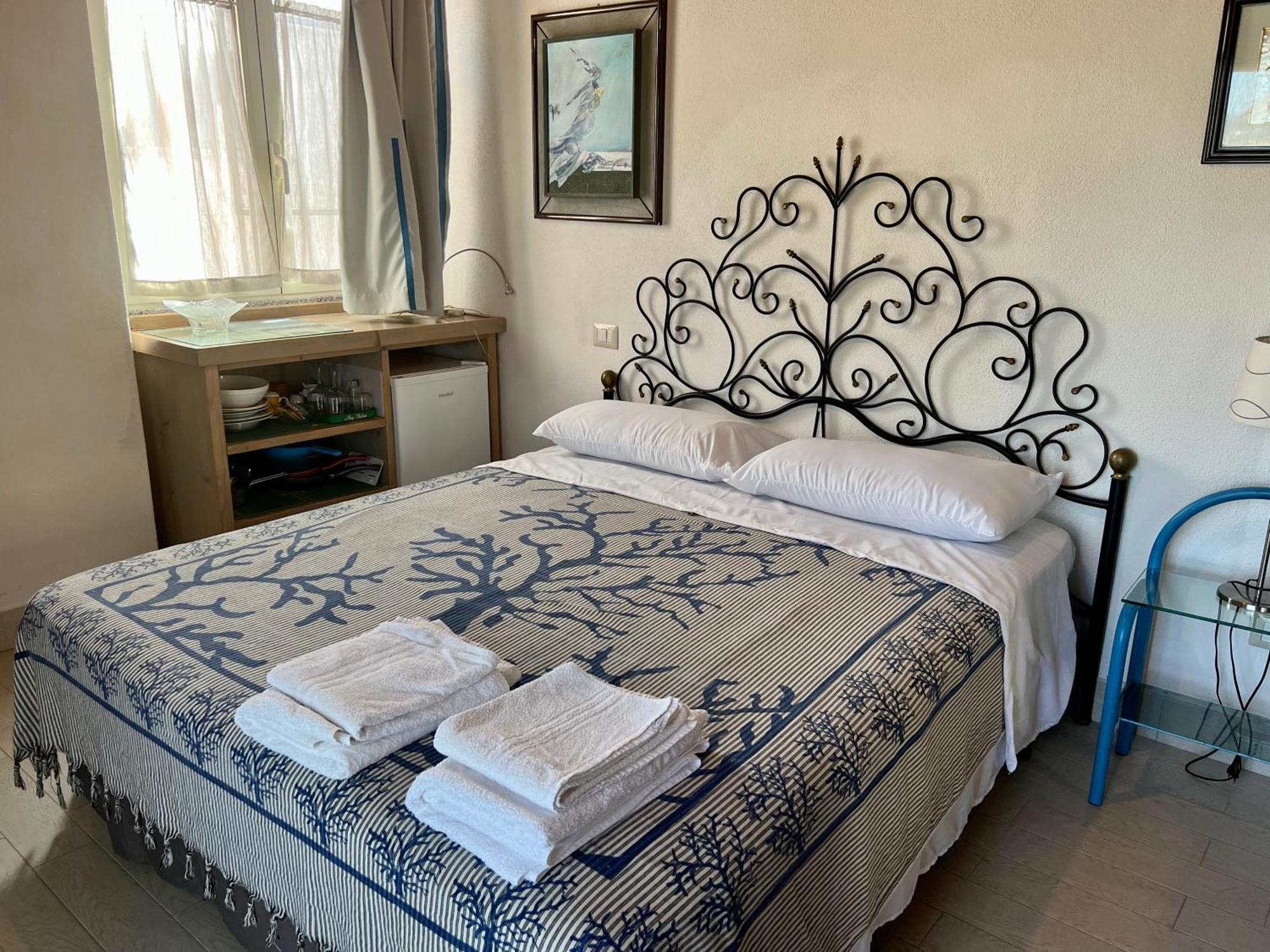 Vila Stazzo La Foci Soluzioni Vista Mare Aglientu Exteriér fotografie